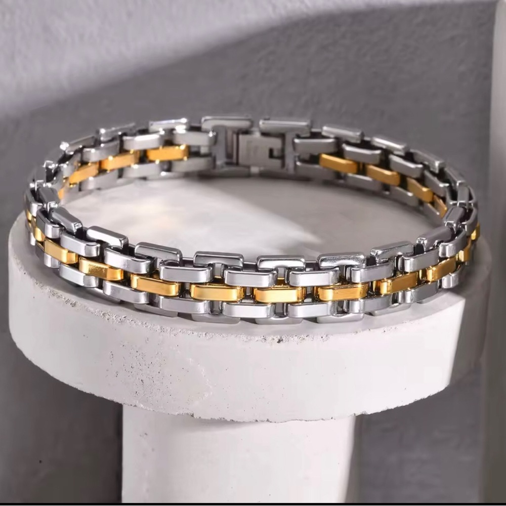 Two-Tone Gold and Silver Link Bracelet - stainless steel
